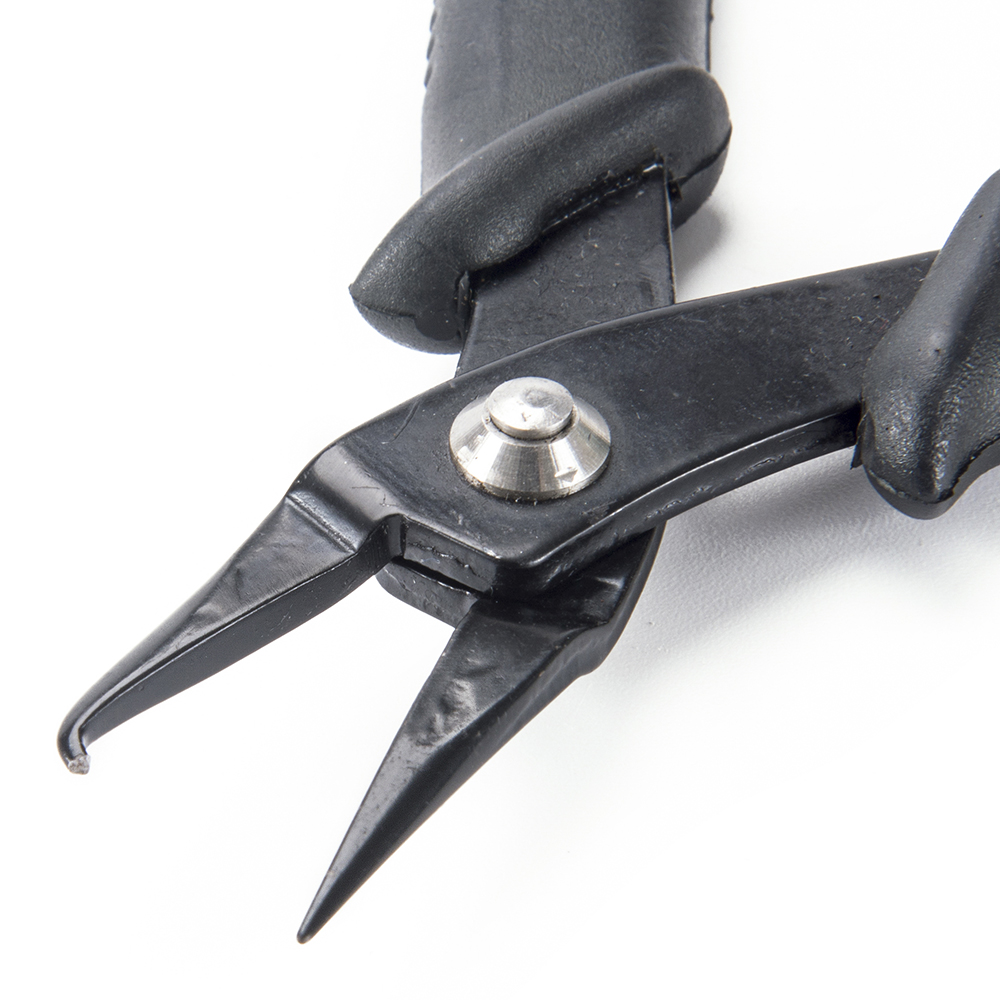 How to Use Split Ring Pliers